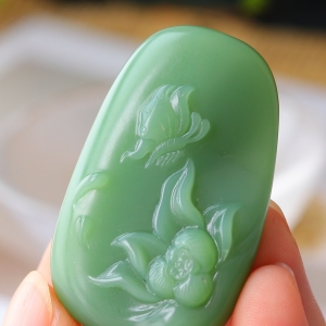 和田玉碧玉粉青吊牌